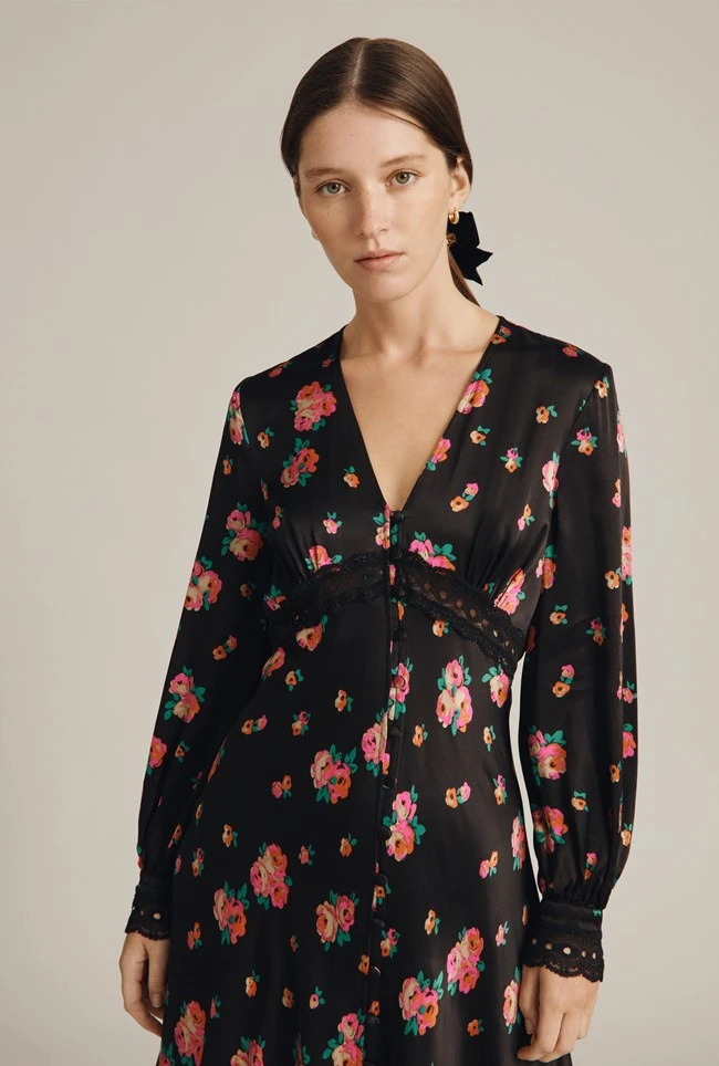 Sara Dress Rose Bouquet 5 Sara Dress Rose Bouquet - Image 3