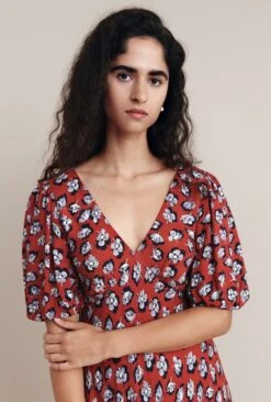 Annie Crepe Midi Dress Red Floral -Ghost Fashion Store D05G021 Z14 25719 650px 964px