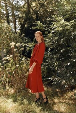 Rose Crepe Midi Dress Red -Ghost Fashion Store D05G039 G01 25637 650px 964px