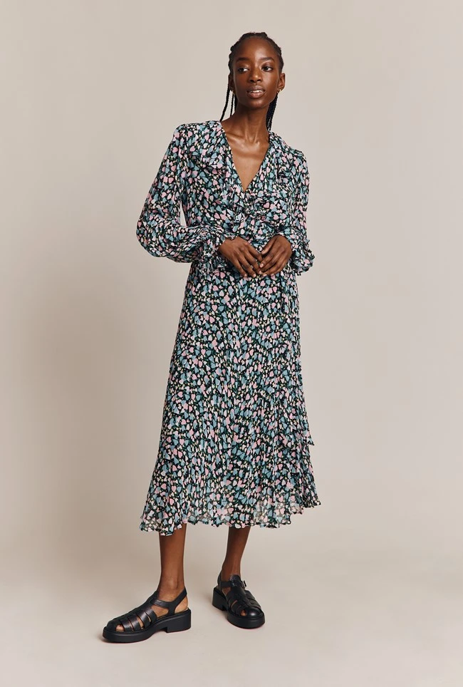 Su Georgette Midi Dress Black Heart Print 5 Su Georgette Midi Dress Black Heart Print - Image 3