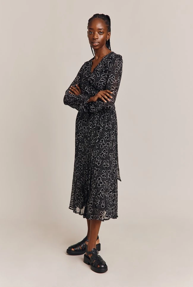 Su Georgette Maxi Dress Black Velvet Bows 5 Su Georgette Maxi Dress Black Velvet Bows - Image 3