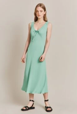 Trixie Crepe Midi Dress