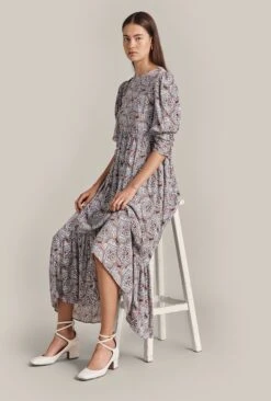 Maya Crepe Midi Dress Blue Paisley Star 11 Maya Crepe Midi Dress Blue Paisley Star -Ghost Fashion Store D07G043 Z05 29388 650px 964px