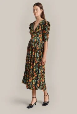 Sarah Crepe Midi Dress Classic Floral -Ghost Fashion Store D07G052 Z09 29580 650px 964px
