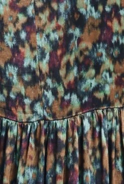 Maya Tiered Satin Midi Dress Green Ikat 17 Maya Tiered Satin Midi Dress Green Ikat -Ghost Fashion Store D07G054 Z76 29867 650px 964px