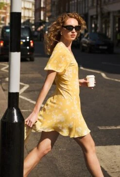 Ruby Crepe Floral Short Dress 15 Ruby Crepe Floral Short Dress -Ghost Fashion Store D10G042 Z79 33717 650px 964px