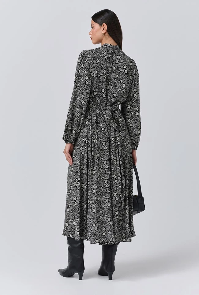 Petal Crepe V Neck Midi Waisted Dress 7 Petal Crepe V Neck Midi Waisted Dress - Image 5