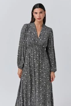 Petal Crepe V Neck Midi Waisted Dress 10 Petal Crepe V Neck Midi Waisted Dress -Ghost Fashion Store D11G041 ZA6 33944 650px 964px