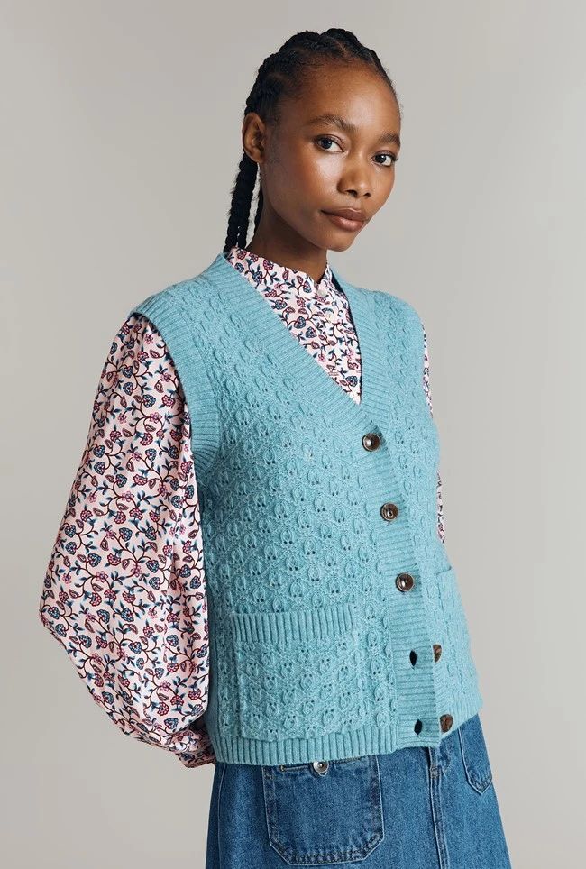 Brettia Sleeveless Knitted Waistcoat 5 Brettia Sleeveless Knitted Waistcoat - Image 3