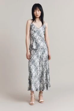 Kayla Snake Satin Top -Ghost Fashion Store LT08G001 Z13 30863 650px 964px