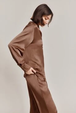 Ellie Satin Shirt Acorn 8 Ellie Satin Shirt Acorn -Ghost Fashion Store Q06G007A D32 28571 650px 964px