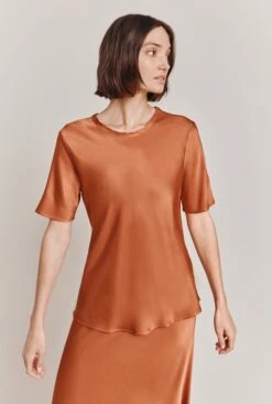 Ivy Satin Top Auburn 12 Ivy Satin Top Auburn -Ghost Fashion Store Q06G008A F24 28604 650px 964px