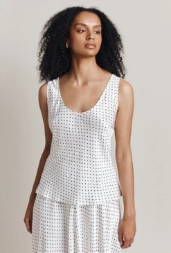 Margot Satin Top White Spot 14 Margot Satin Top White Spot -Ghost Fashion Store Q06G020 Z70 28367 650px 964px