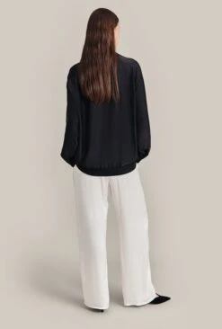 Grace Satin Sweatshirt Black -Ghost Fashion Store Q07G003 A01 29139 650px 964px