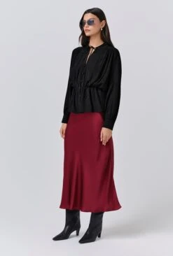 Amber Crepe Tie Neck Blouse 9 Amber Crepe Tie Neck Blouse -Ghost Fashion Store Q11G004 A01 33859 650px 964px